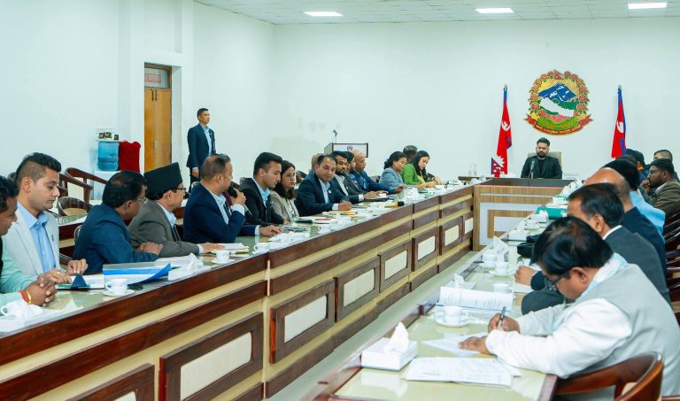 प्रधानमन्त्रीसँग मधेस प्रदेशका सांसदको छलफल